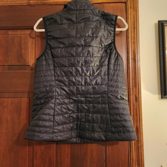 Patagonia Women's Nano Puff Vest - Picture 5 of 6
